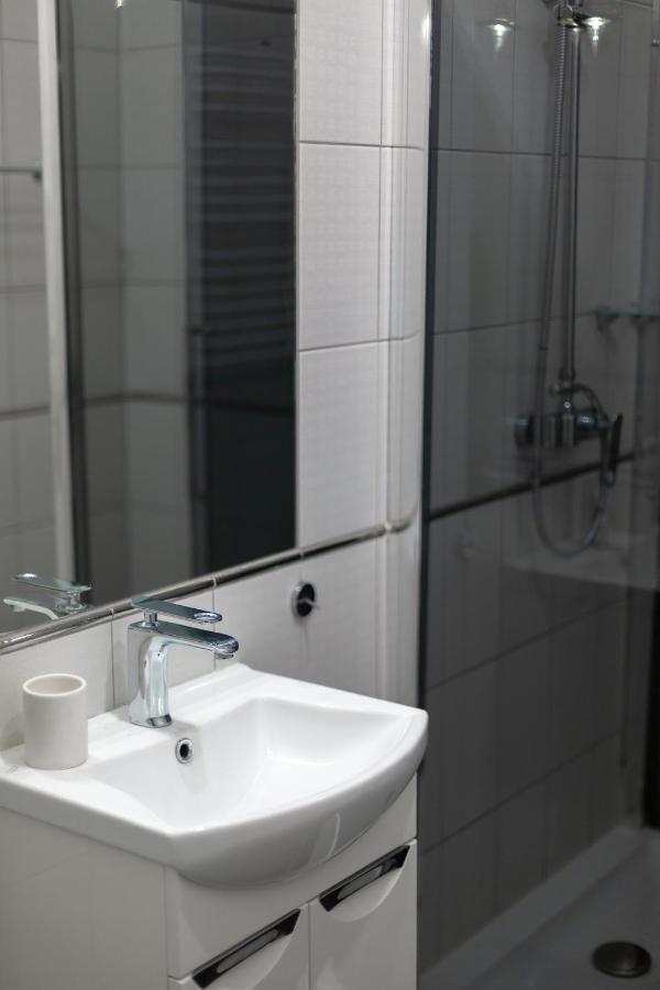 Hotel Aristocrat Çernivtsi Dış mekan fotoğraf